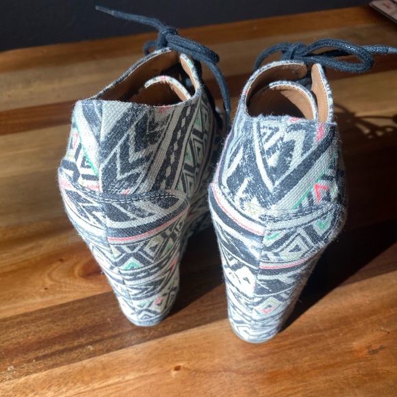 Platform wedge - Picture 3 of 4